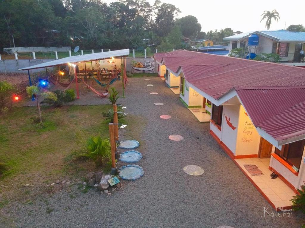 Kalunay Hostel Puerto Viejo de Talamanca Eksteriør billede